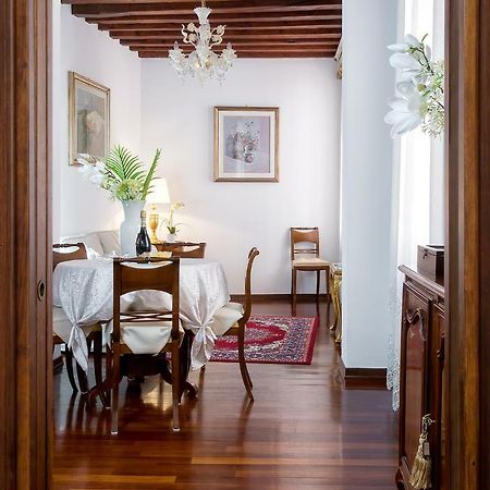 Residenza Calle Larga San Marco Venice Luaran gambar