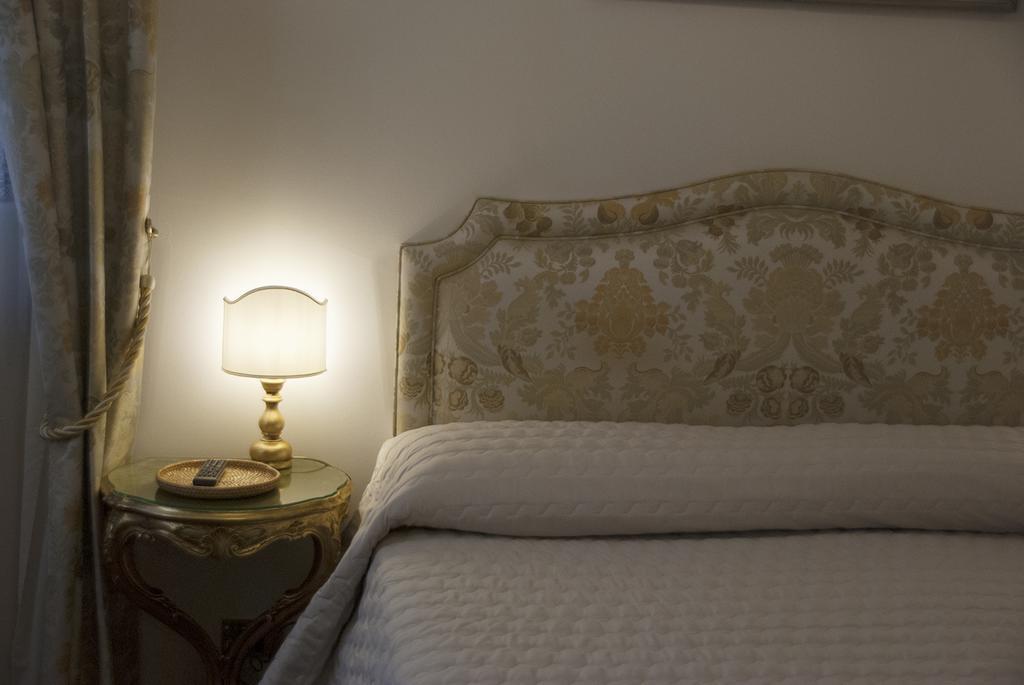 Residenza Calle Larga San Marco Venice Luaran gambar