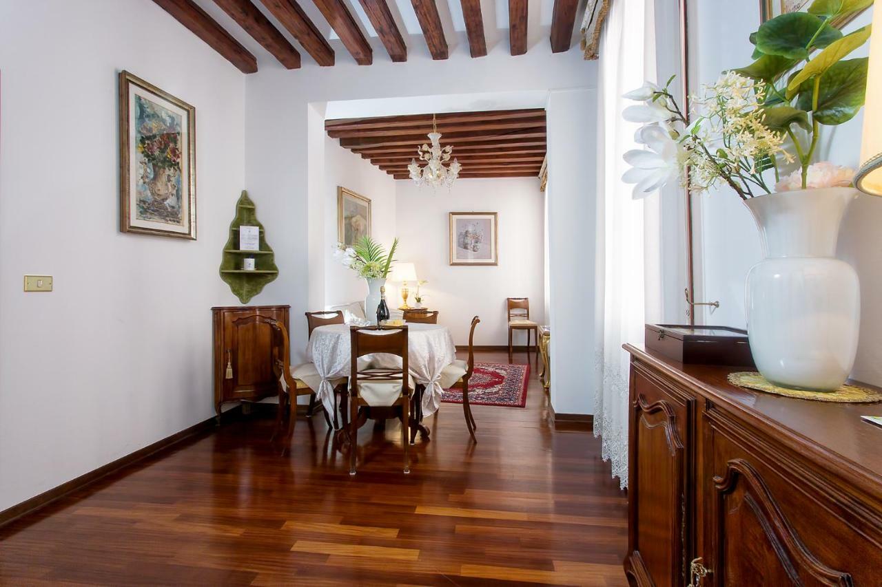 Residenza Calle Larga San Marco Venice Luaran gambar