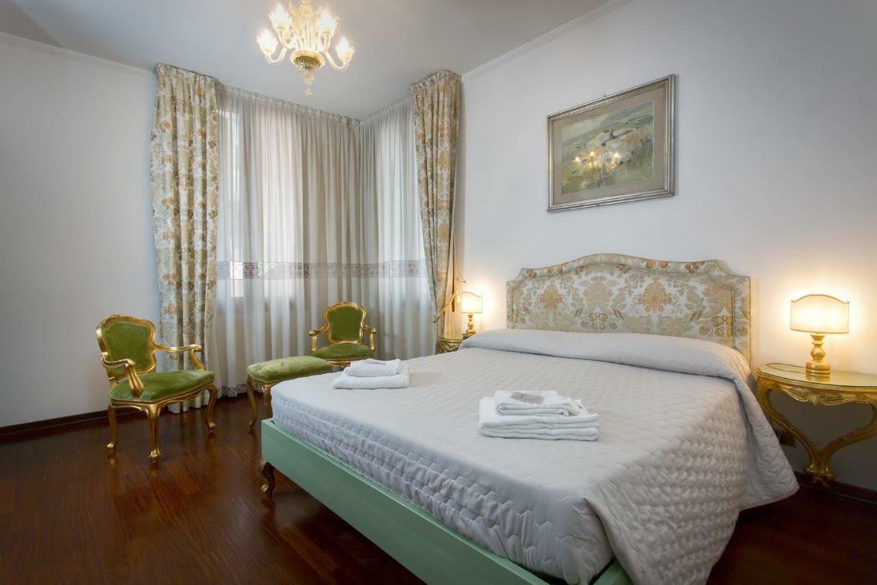 Residenza Calle Larga San Marco Venice Luaran gambar
