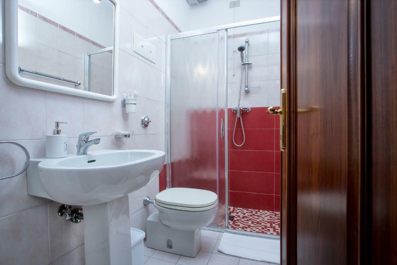 Residenza Calle Larga San Marco Venice Luaran gambar