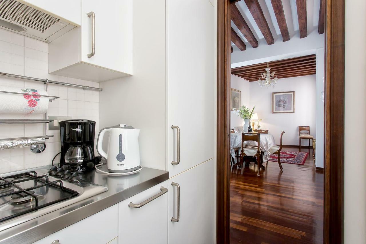 Residenza Calle Larga San Marco Venice Luaran gambar
