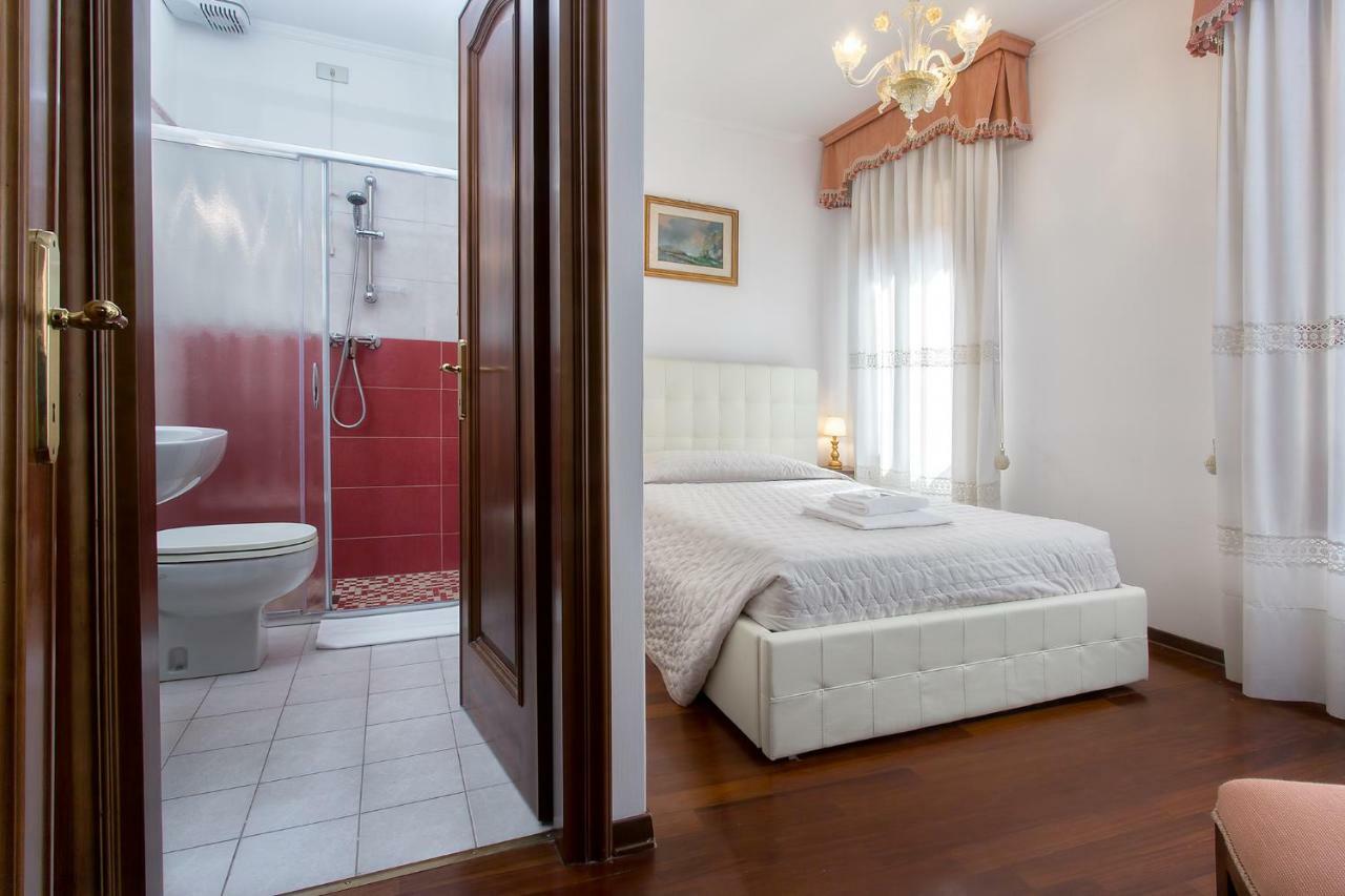 Residenza Calle Larga San Marco Venice Luaran gambar